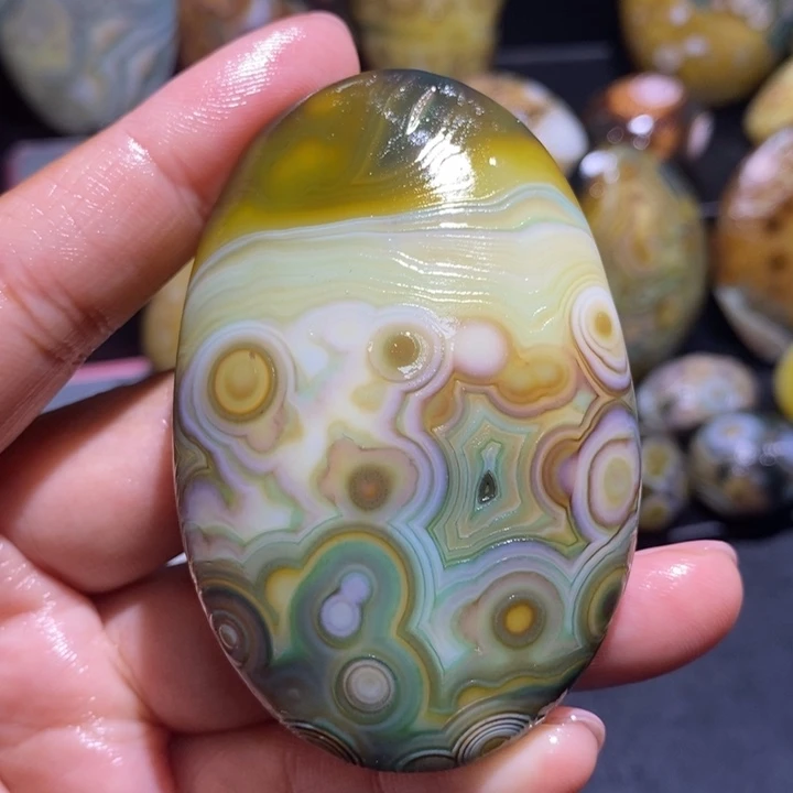 玛瑙/玉髓未镶嵌珠宝半成品71