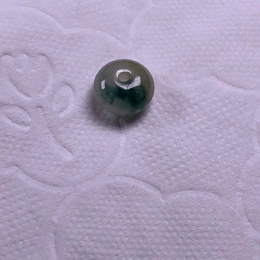 翡翠未镶嵌颈饰甜甜圈