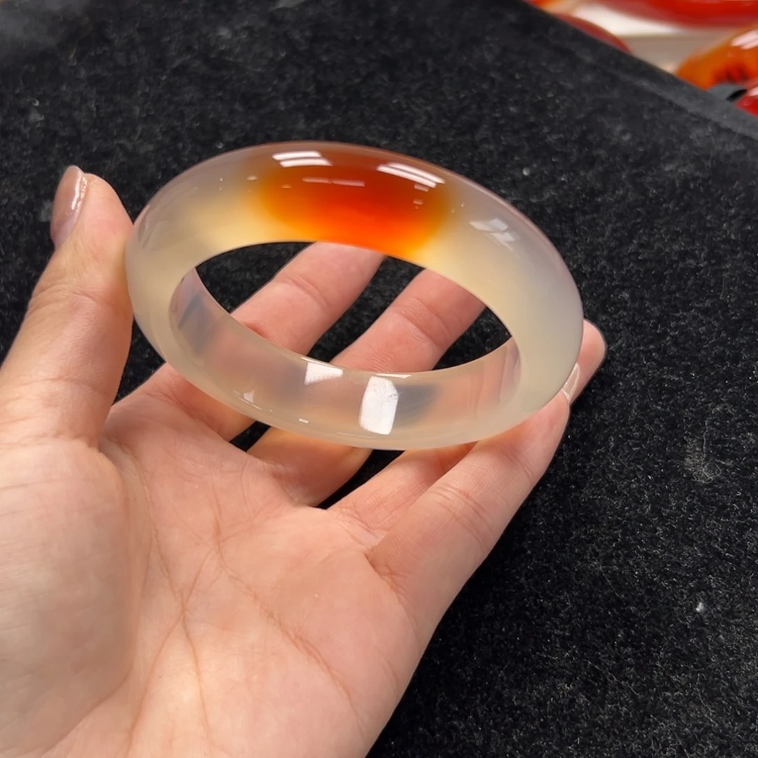 手镯玛瑙/玉髓未镶嵌波*