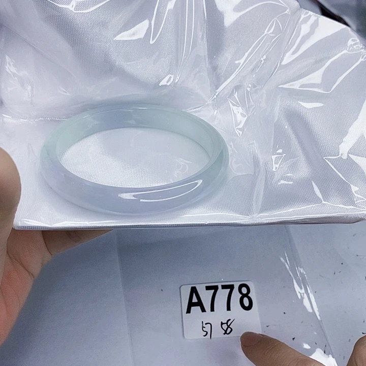 翡翠未镶嵌手镯一图一物实物为准