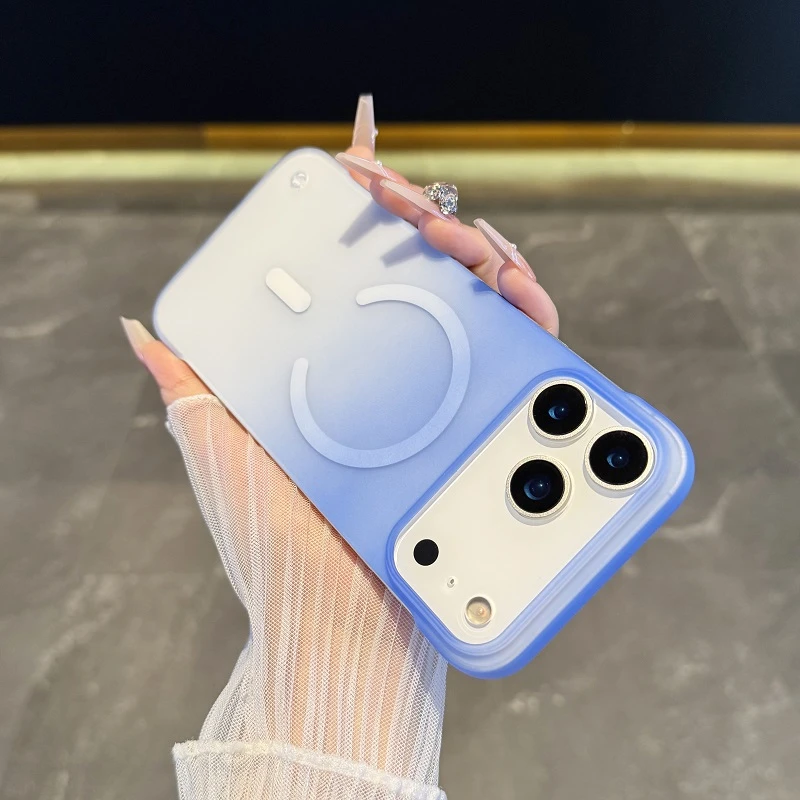 高颜值渐变色适用于iPhone17promax手机壳磨砂苹果17无边框磁吸16