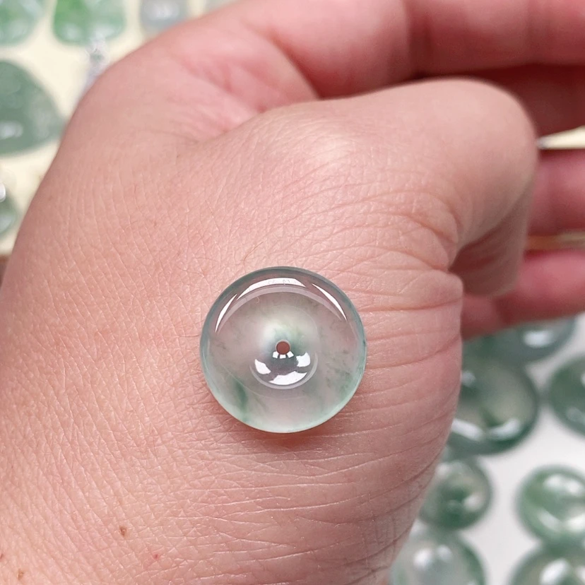 【闪购商品】颈饰未镶嵌翡翠