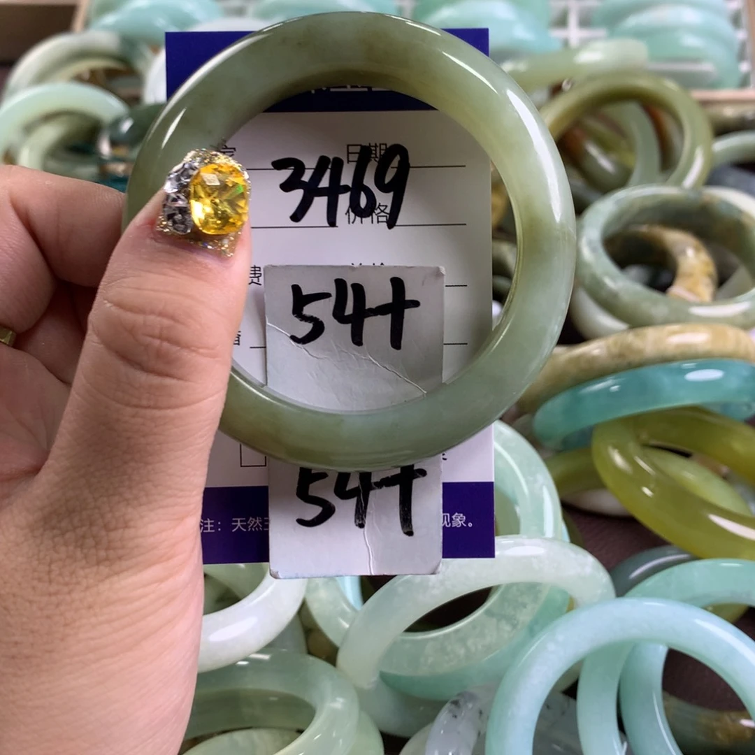 蛇纹石玉手镯未镶嵌3469