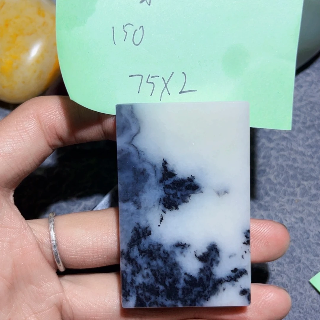 侯***哥和田玉未镶嵌珠宝奇石