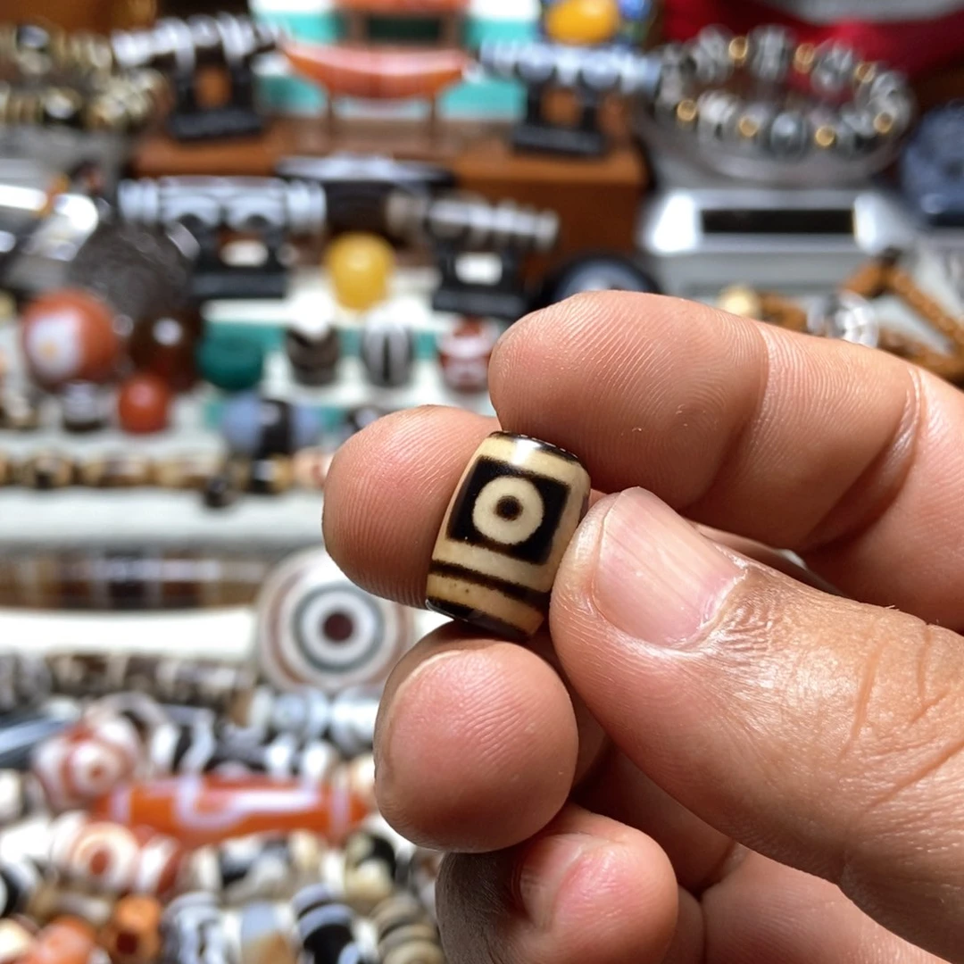 玛瑙/玉髓颈饰未镶嵌吴*图