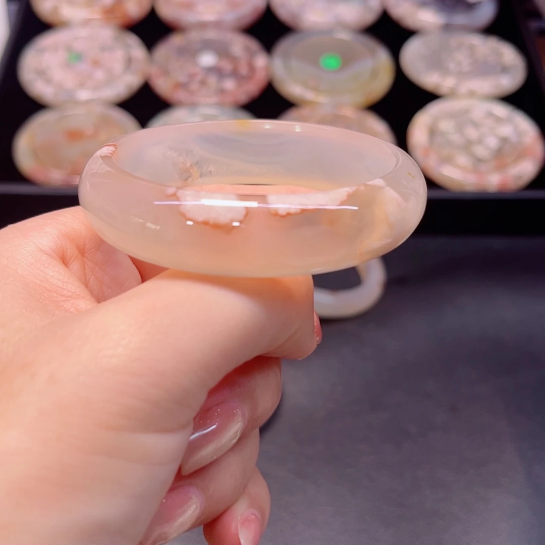 玛瑙/玉髓未镶嵌手镯54