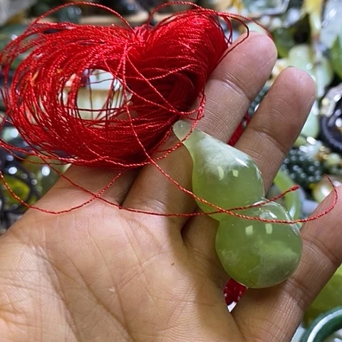 岫玉未镶嵌车挂一个