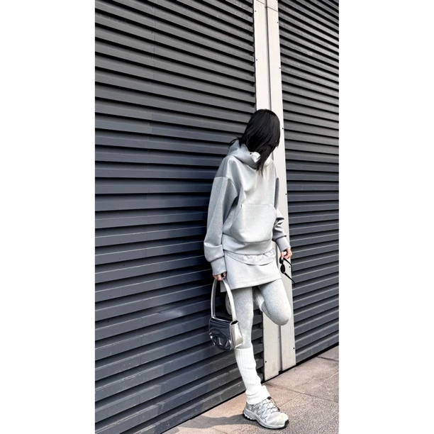 AMASS/阿玛施【格雷系穿搭】新款高街时髦率性套头灰色帽兜 春秋