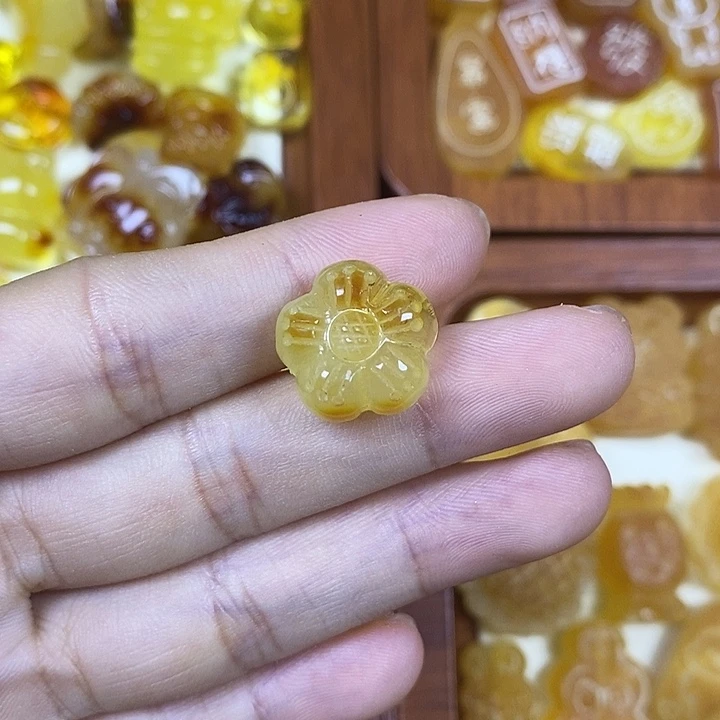 橄榄核吊坠小花72