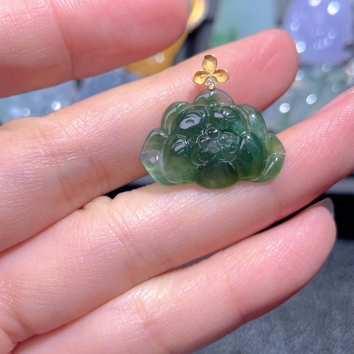 颈饰18K金镶嵌翡翠翡翠