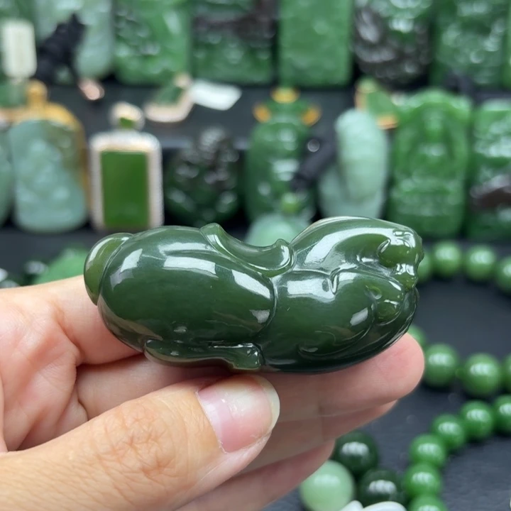 未镶嵌和田玉挂件