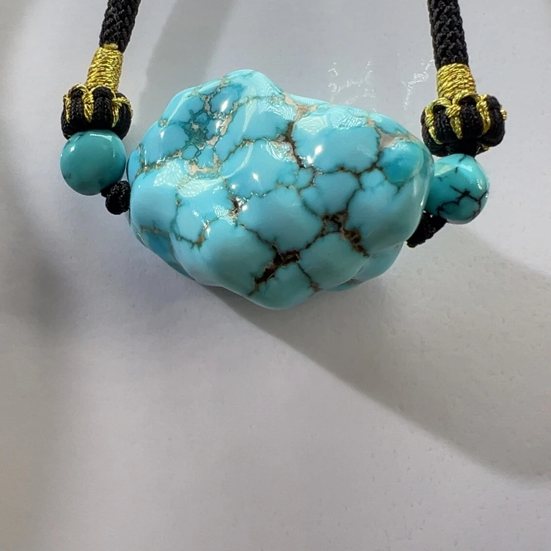 绿松石未镶嵌挂件