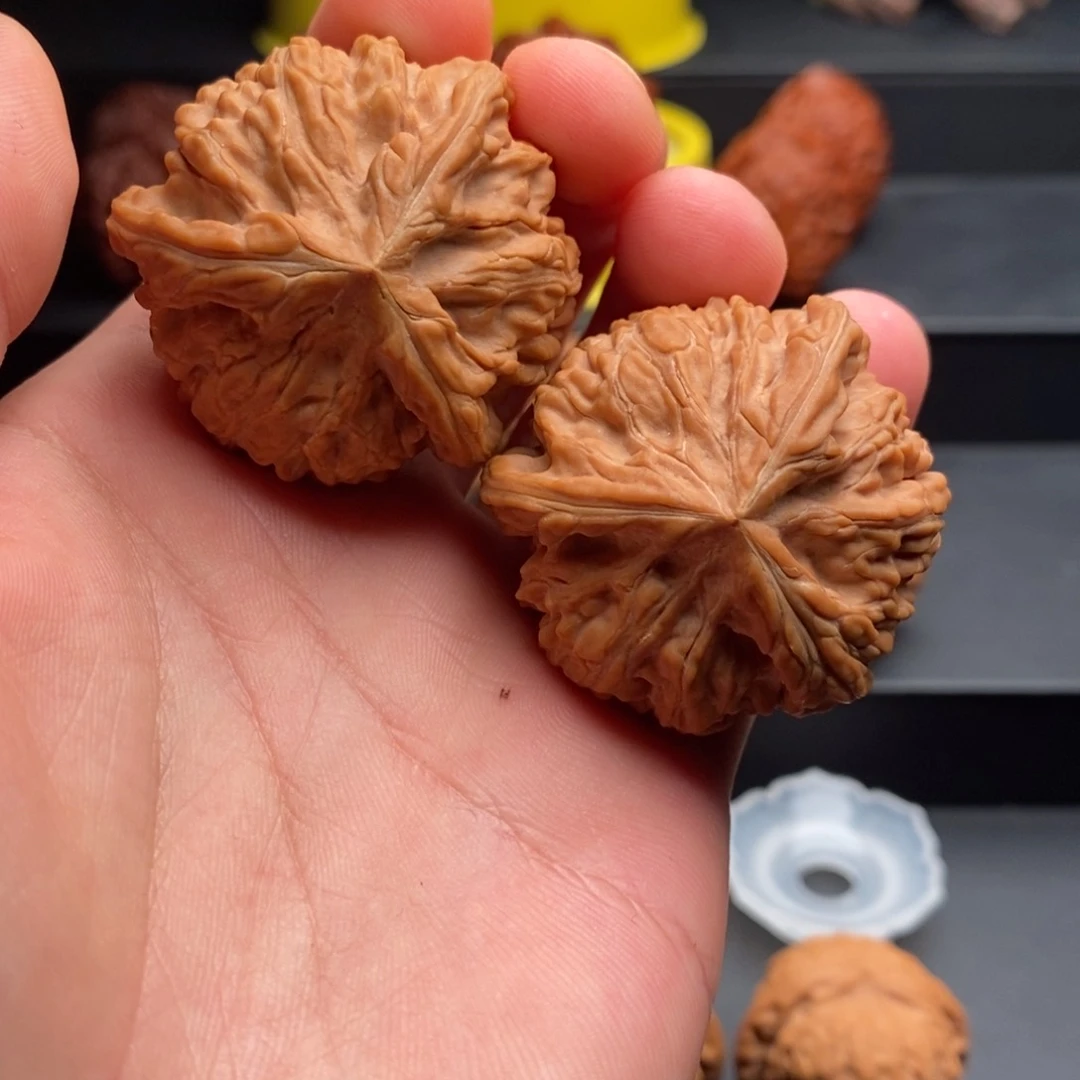 把件文玩核桃御龙球奔41