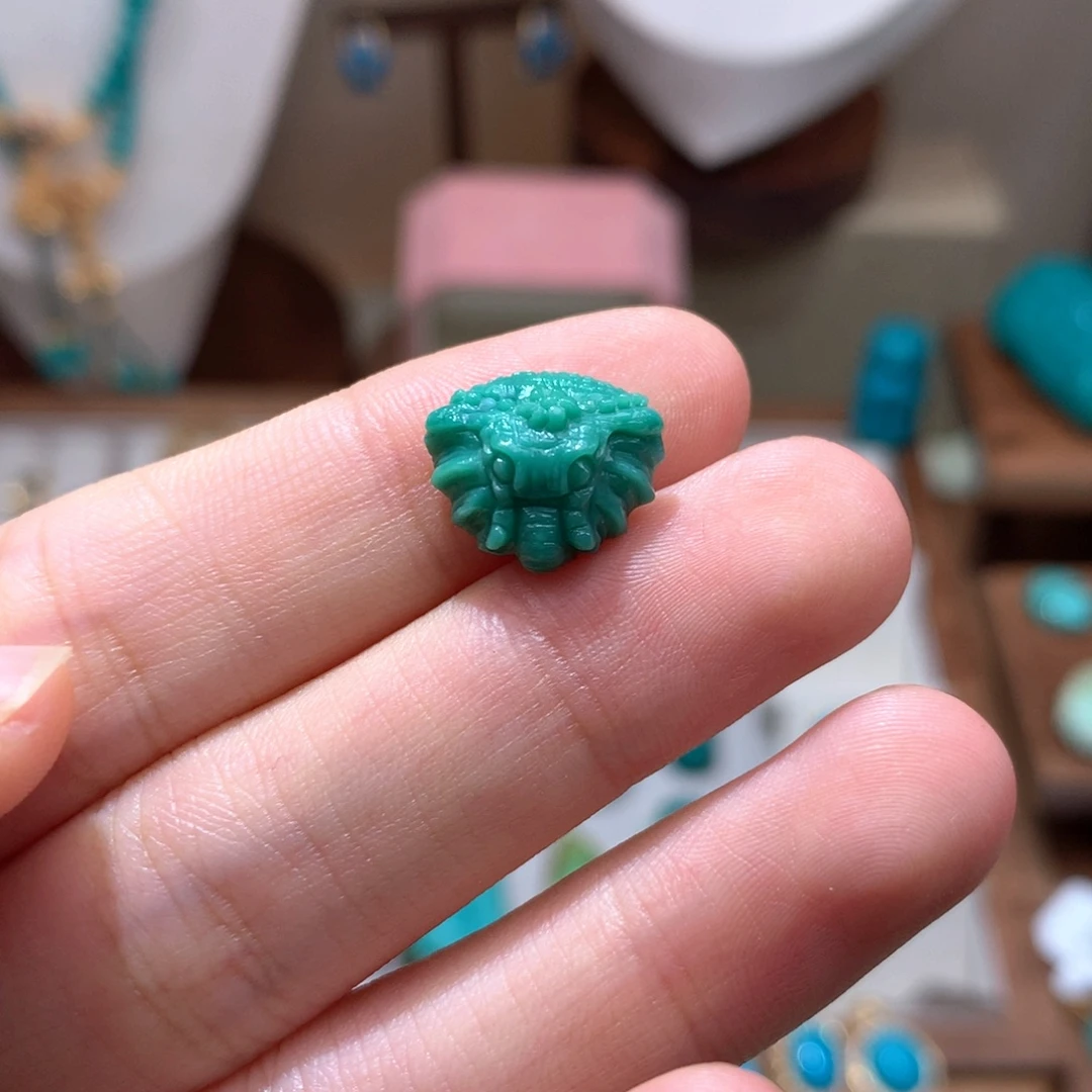 未镶嵌绿松石珠宝奇石