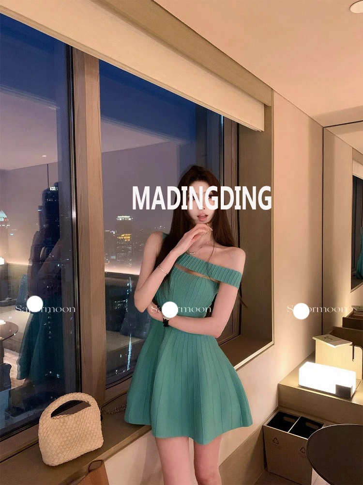 F RROJECT古早千金斜领/半边吊带两穿针织连衣裙显瘦仙女短裙