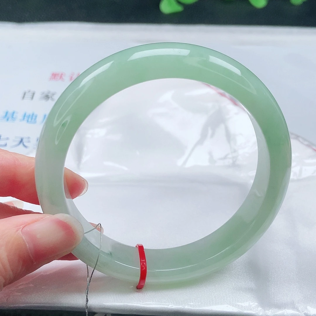 翡翠未镶嵌手镯58圈