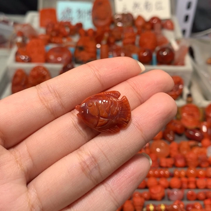 【闪购商品】未镶嵌鱼吊坠南红玛瑙