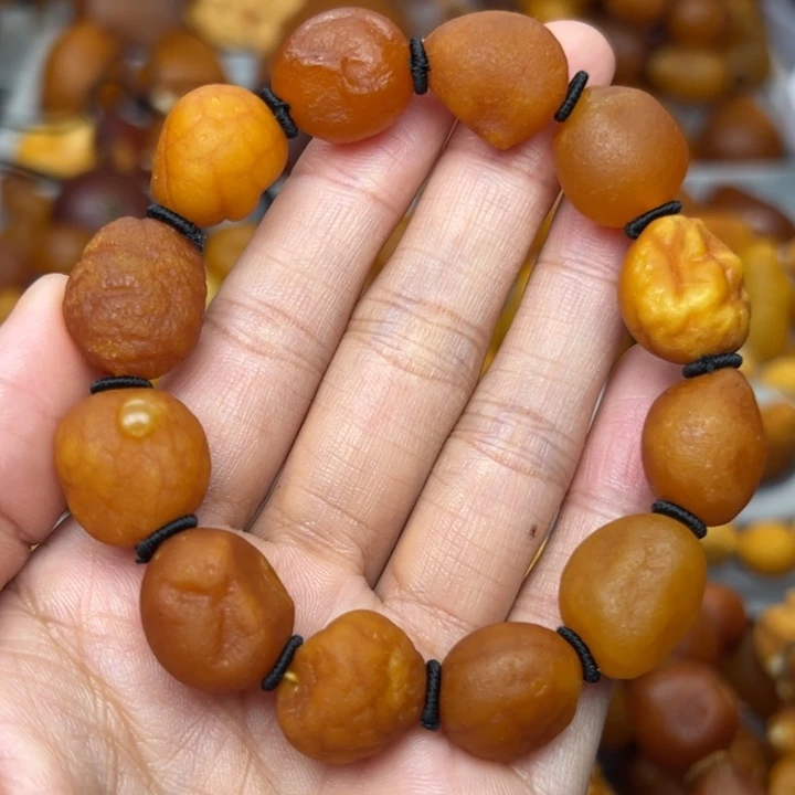 琥珀未镶嵌裸石天然蜜蜡