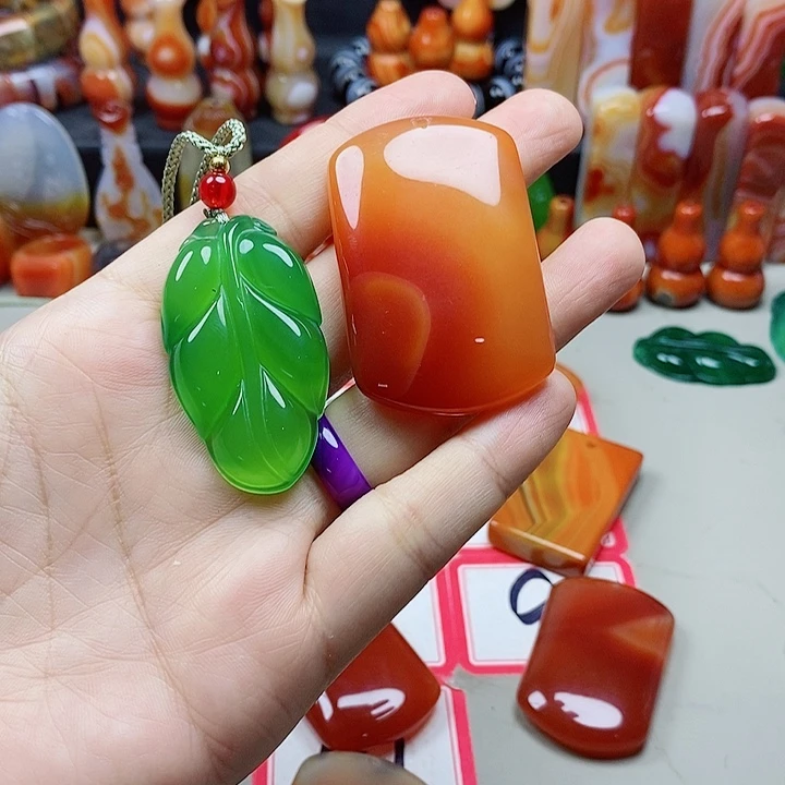 未镶嵌吊坠(不含链)玛瑙/玉髓森*