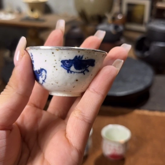 月***白景德镇鱼和熊手工陶艺