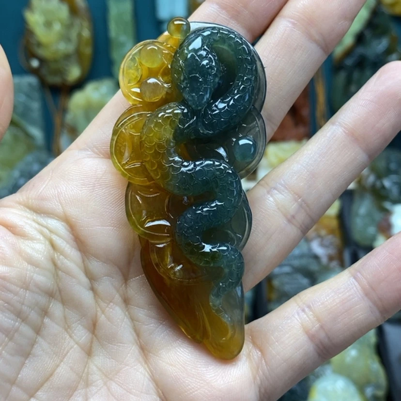 【闪购商品】岫玉颈饰未镶嵌刑*蛇