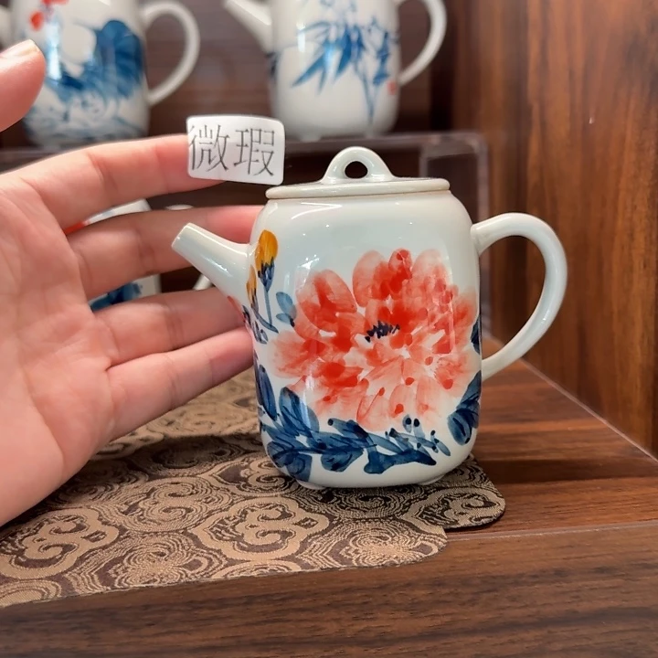釉下手绘茶具微瑕