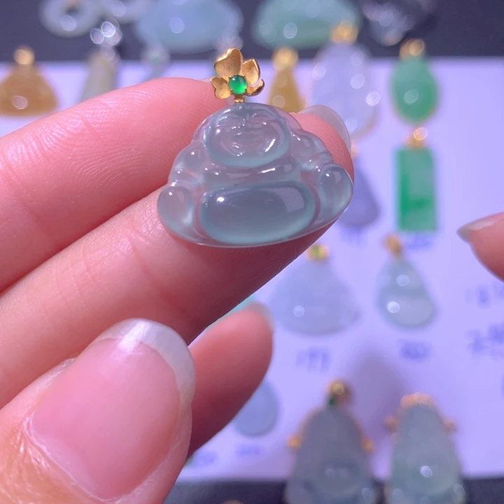 颈饰18K金镶嵌翡翠翡翠