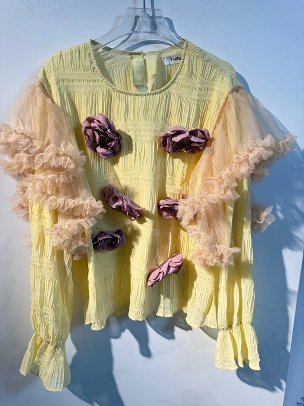 立体繁花钉珠亮片圆领鹅黄色长袖衬衫春季宽松百搭别致上衣