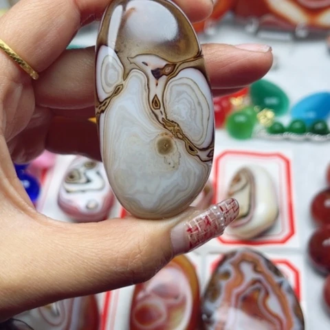 玛瑙/玉髓耳钉未镶嵌泰*