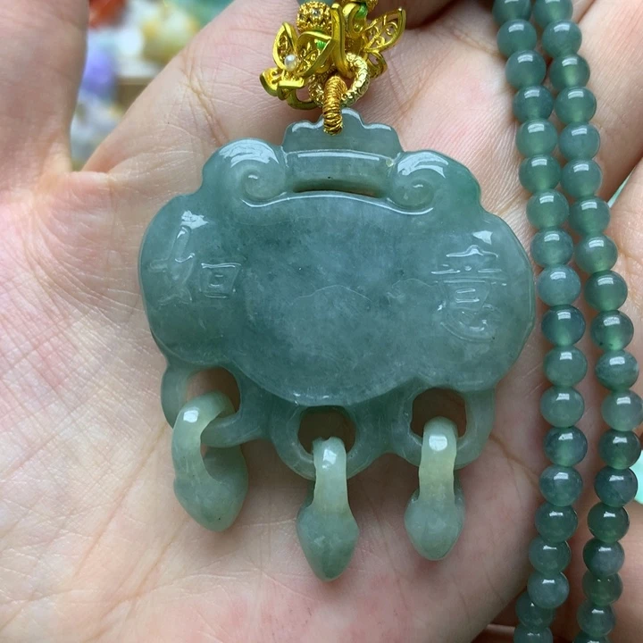 颈饰未镶嵌翡翠翡翠