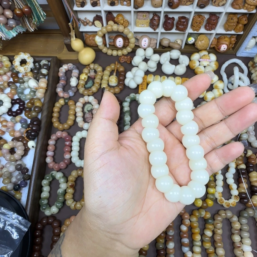 摆***鱼吊坠菩提根/象牙果