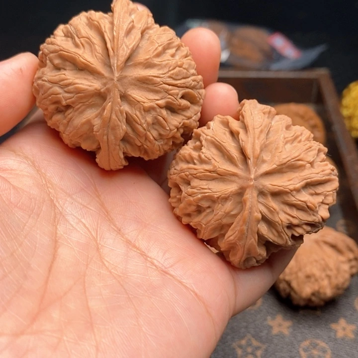 文玩核桃把件大苹果45尺