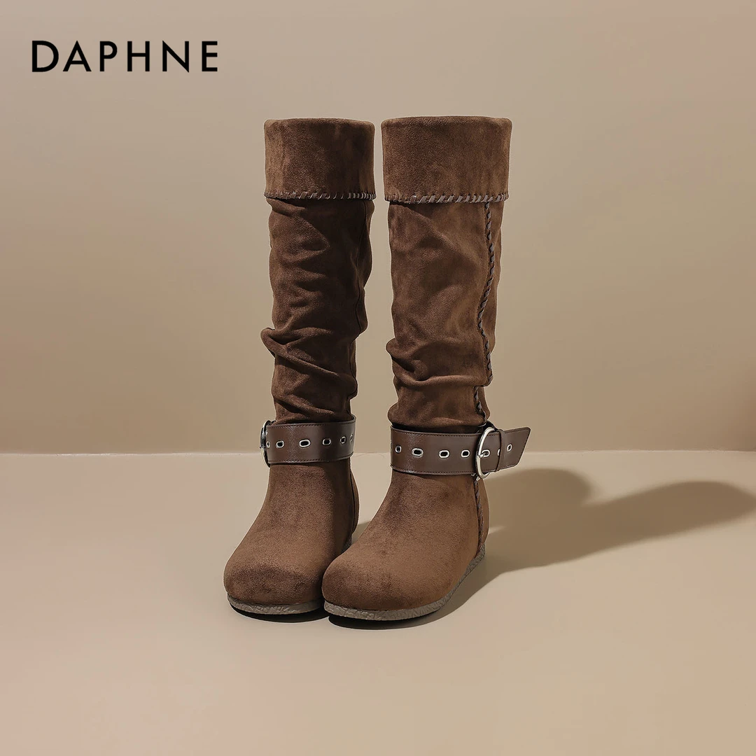 达芙妮复古骑士靴女2025秋季新款内增高舒适显瘦堆堆靴百搭长筒靴