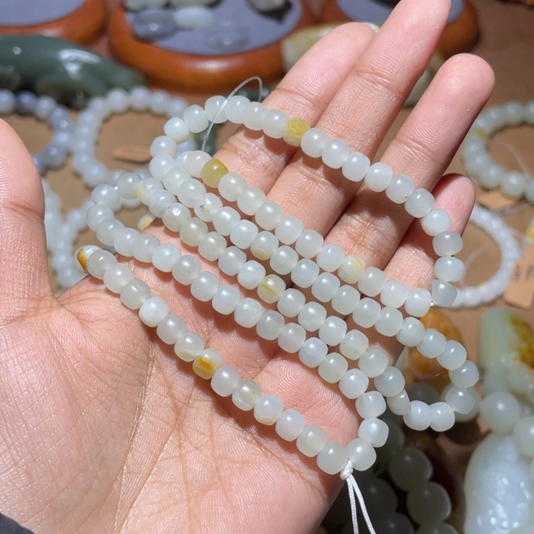 和田玉卡6老型未镶嵌墨*