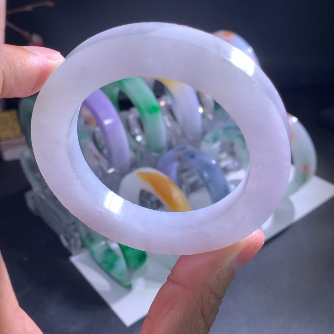 定制翡翠未镶嵌手镯