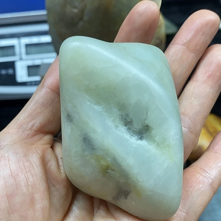 和田玉（糖玉）未镶嵌挂件