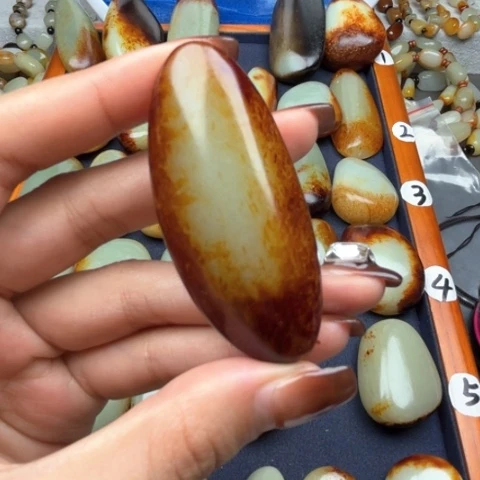 和田玉颈饰未镶嵌夏*一