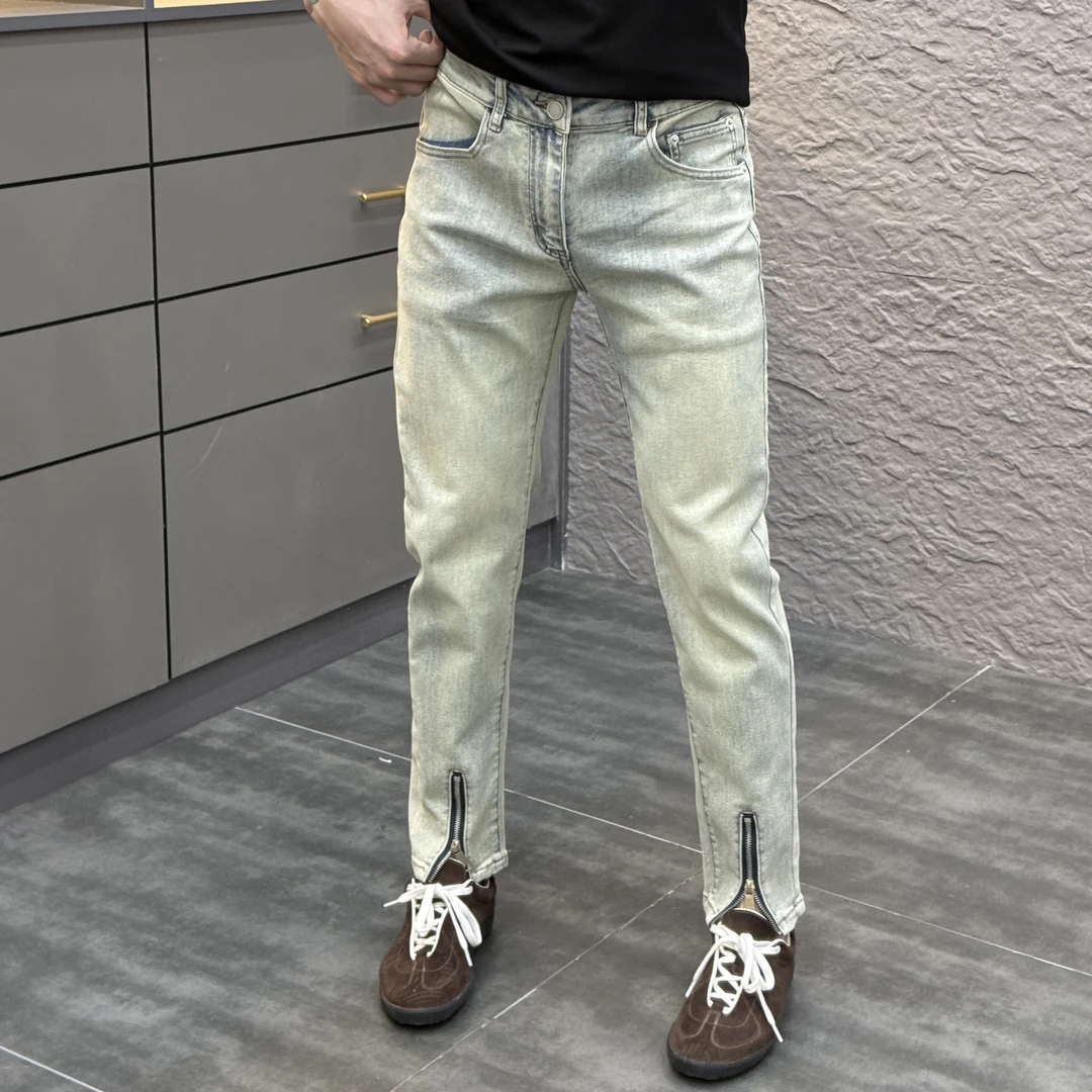 2025春季新款时尚休闲百搭浅色薄款裤脚拉链男士小脚牛仔裤XZ18