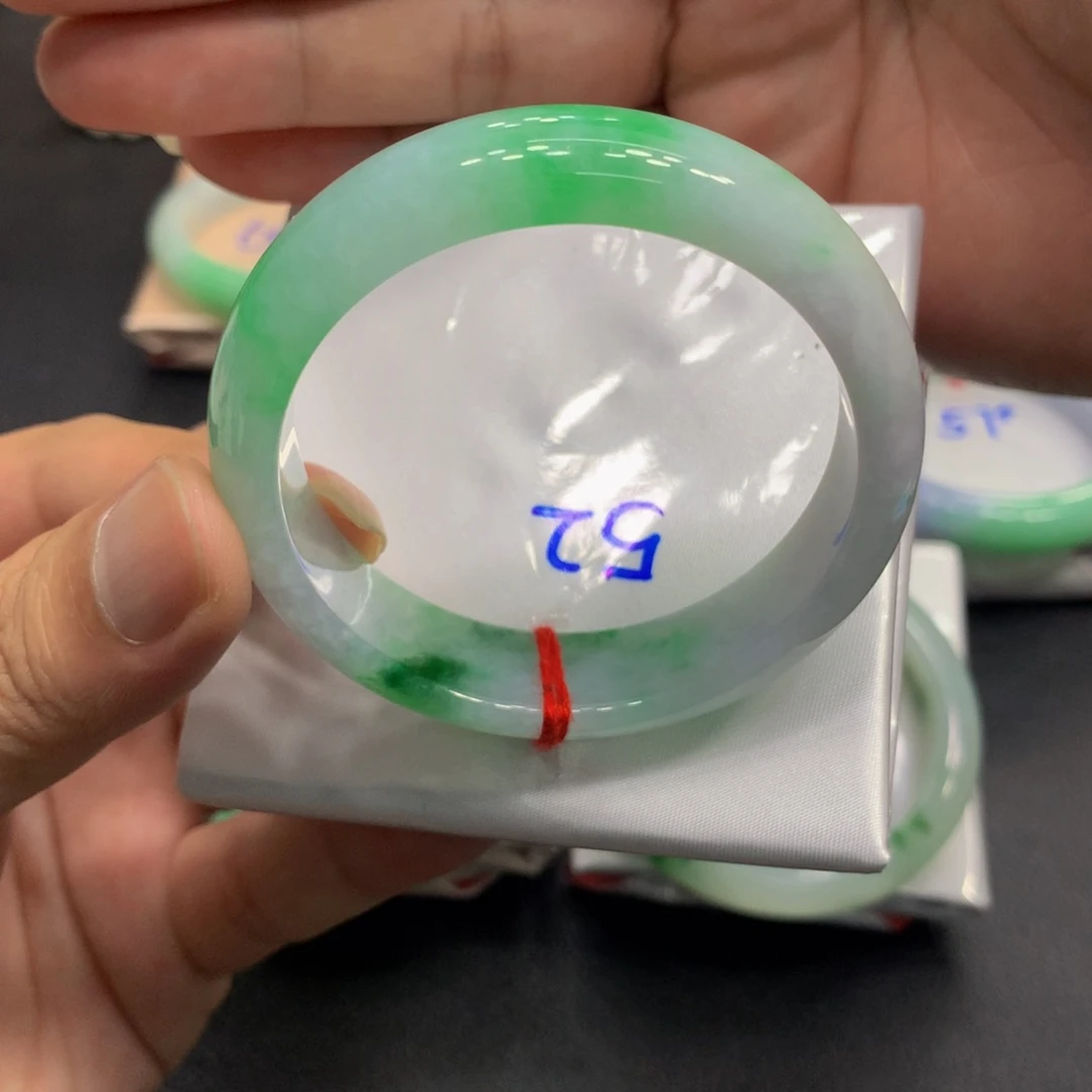 未镶嵌手镯翡翠翡翠手镯有种水带色22