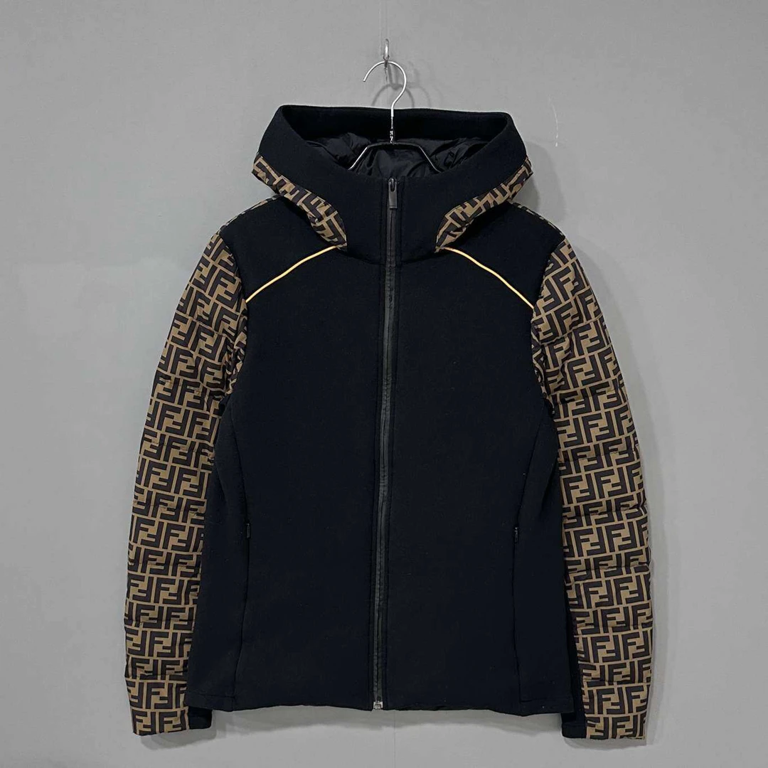 99新 FENDI/芬迪 薄款满印拉链羽绒服/46码/29629