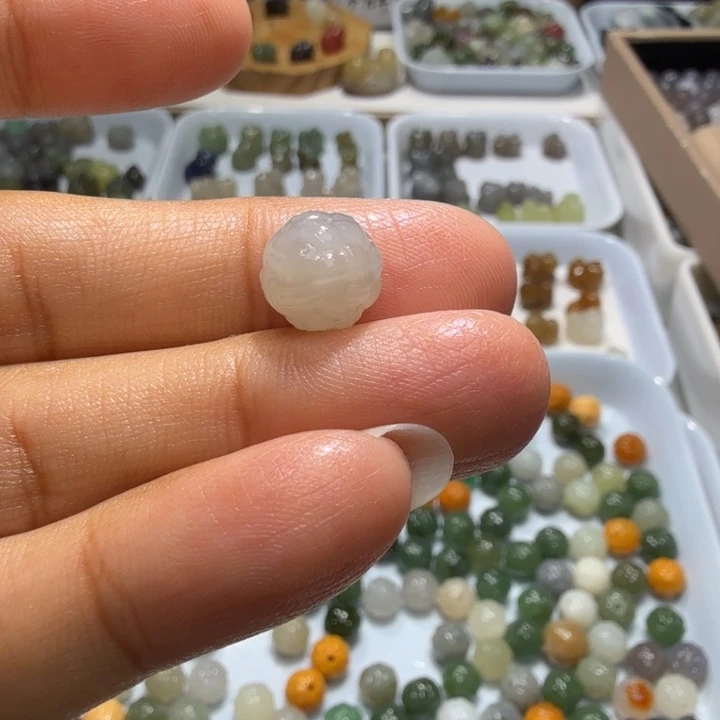 未镶嵌和田玉珠宝半成品