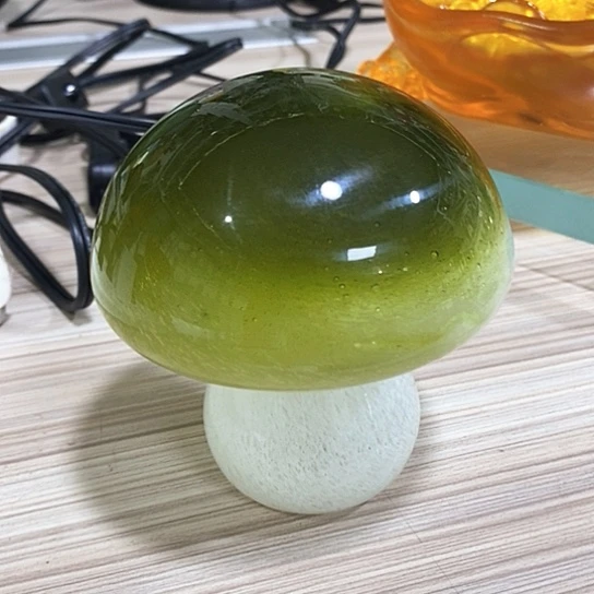 蘑菇高12厘米宽10厘米