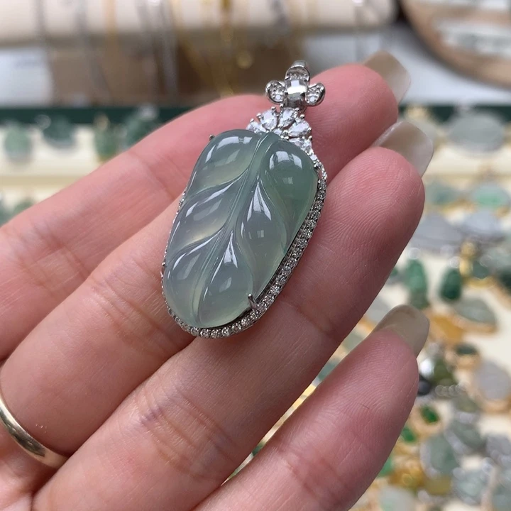 颈饰银S925镶嵌翡翠叶子