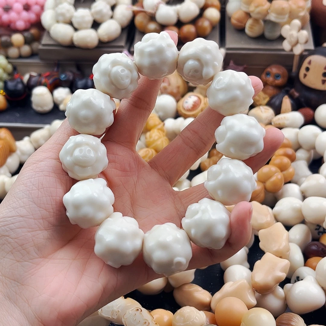吊坠菩提根/象牙果小羊