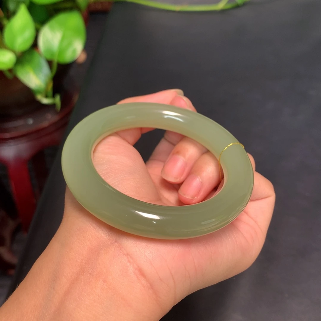 和田玉手镯未镶嵌54