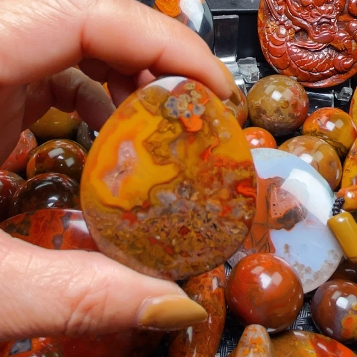 玛瑙/玉髓战国红玛瑙挂件未镶嵌天**事