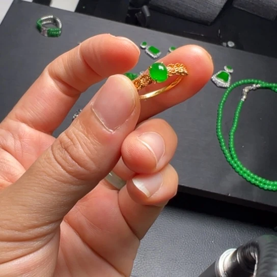 翡翠戒指未镶嵌天然缅甸翡翠指环