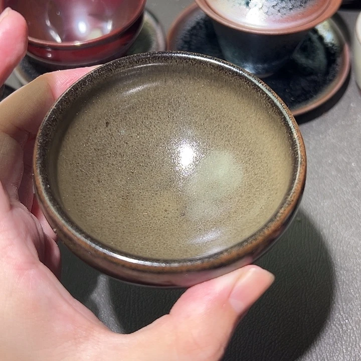 茶盏好想和她谈一下心了