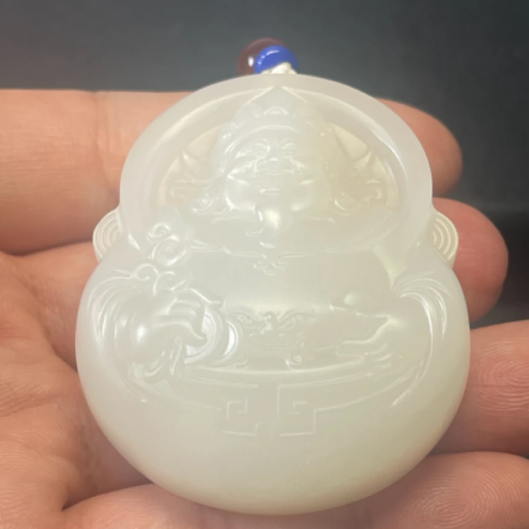 和田玉白玉雕刻财神爷挂件