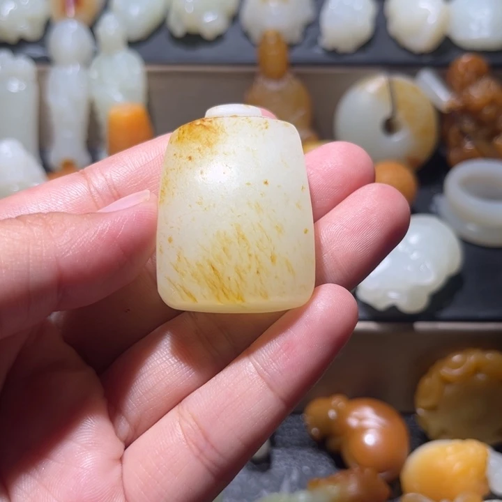 墓***圈颈饰未镶嵌和田玉